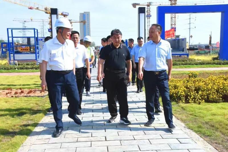 2022年10月，岳陽市委書記曹普華到岳陽自貿(mào)片區(qū)綜合體建設(shè)項(xiàng)目調(diào)研